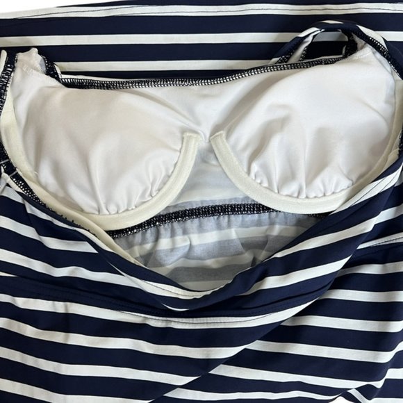 New Lands' End Halter Dresskini Swim Dress Blue  & White Striped Modest sz 2 - Picture 4 of 6